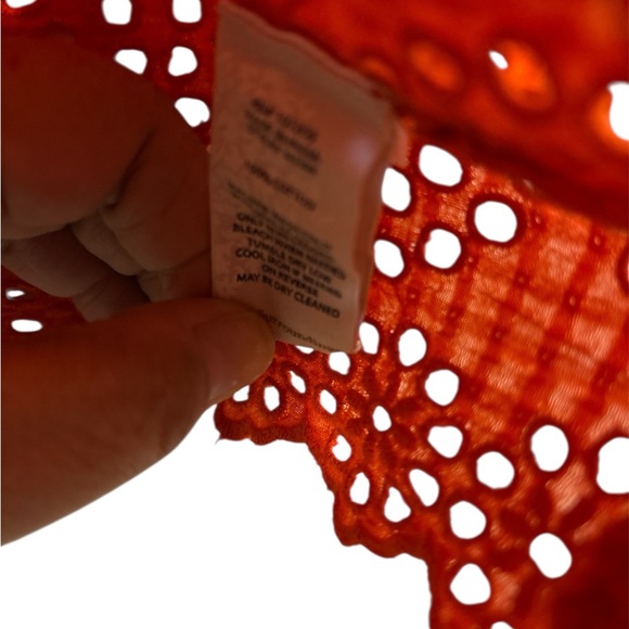 Soft Surroundings W’s Orange Top Eyelet Hem, 100% cotton size Petite Medium - Picture 6 of 8